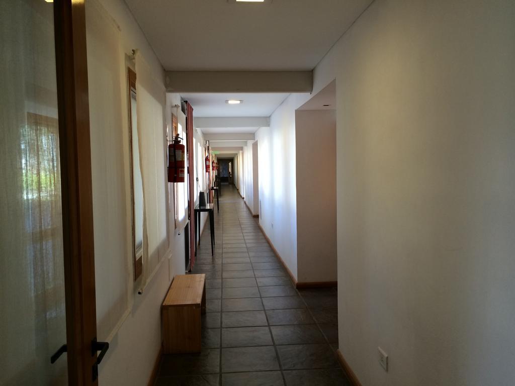 Hosteria Aca Al Sur Вилья-ла-Ангостура Экстерьер фото