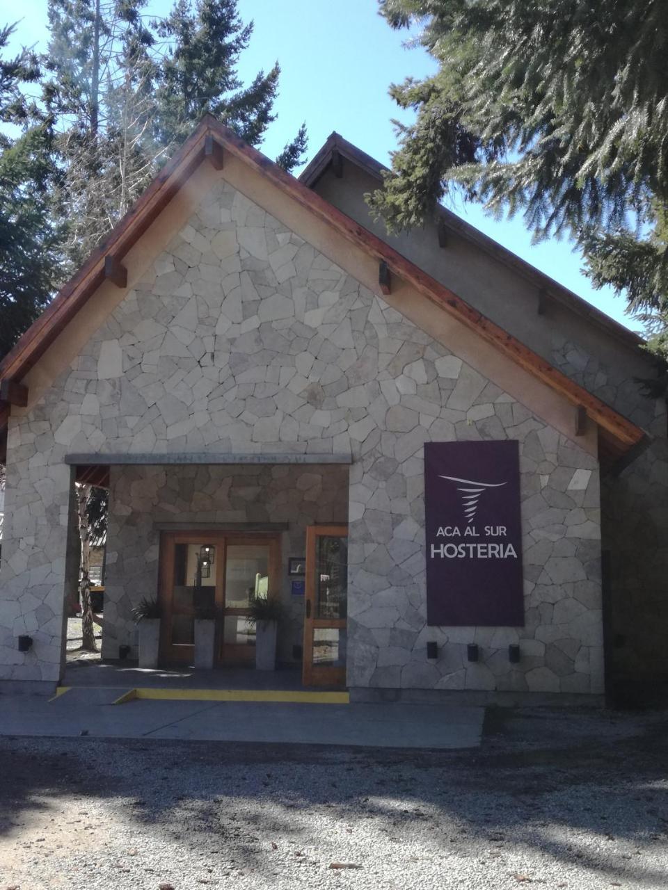 Hosteria Aca Al Sur Вилья-ла-Ангостура Экстерьер фото