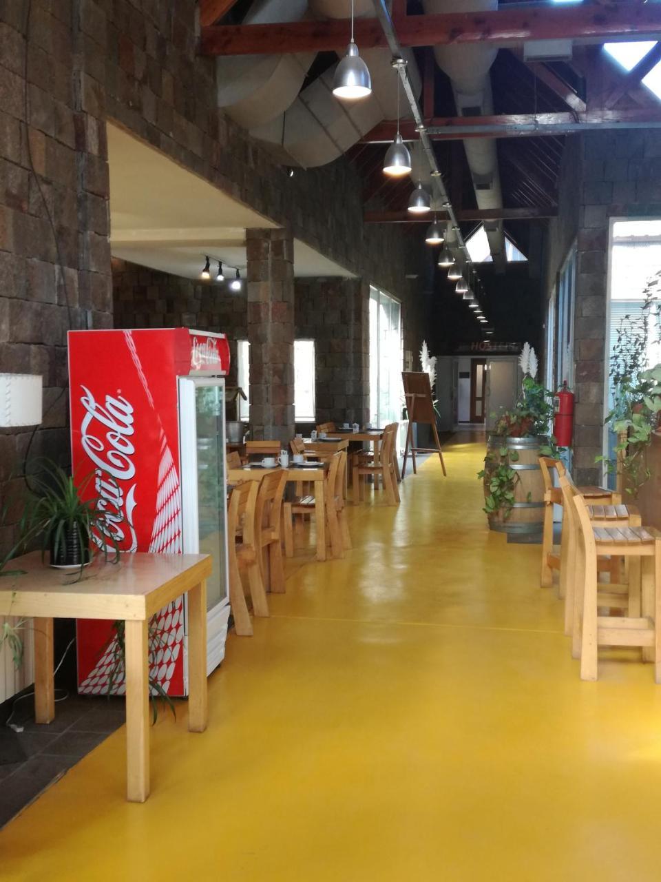 Hosteria Aca Al Sur Вилья-ла-Ангостура Экстерьер фото