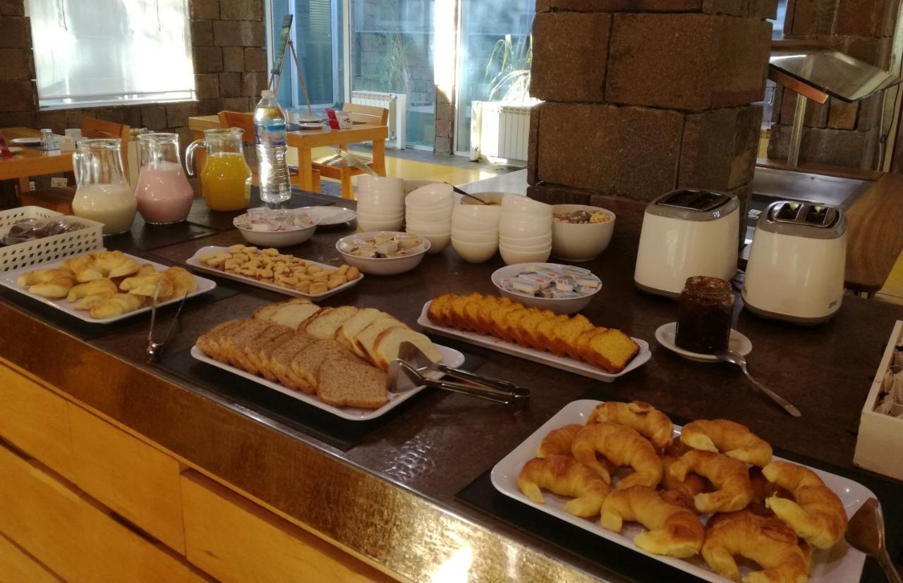 Hosteria Aca Al Sur Вилья-ла-Ангостура Экстерьер фото